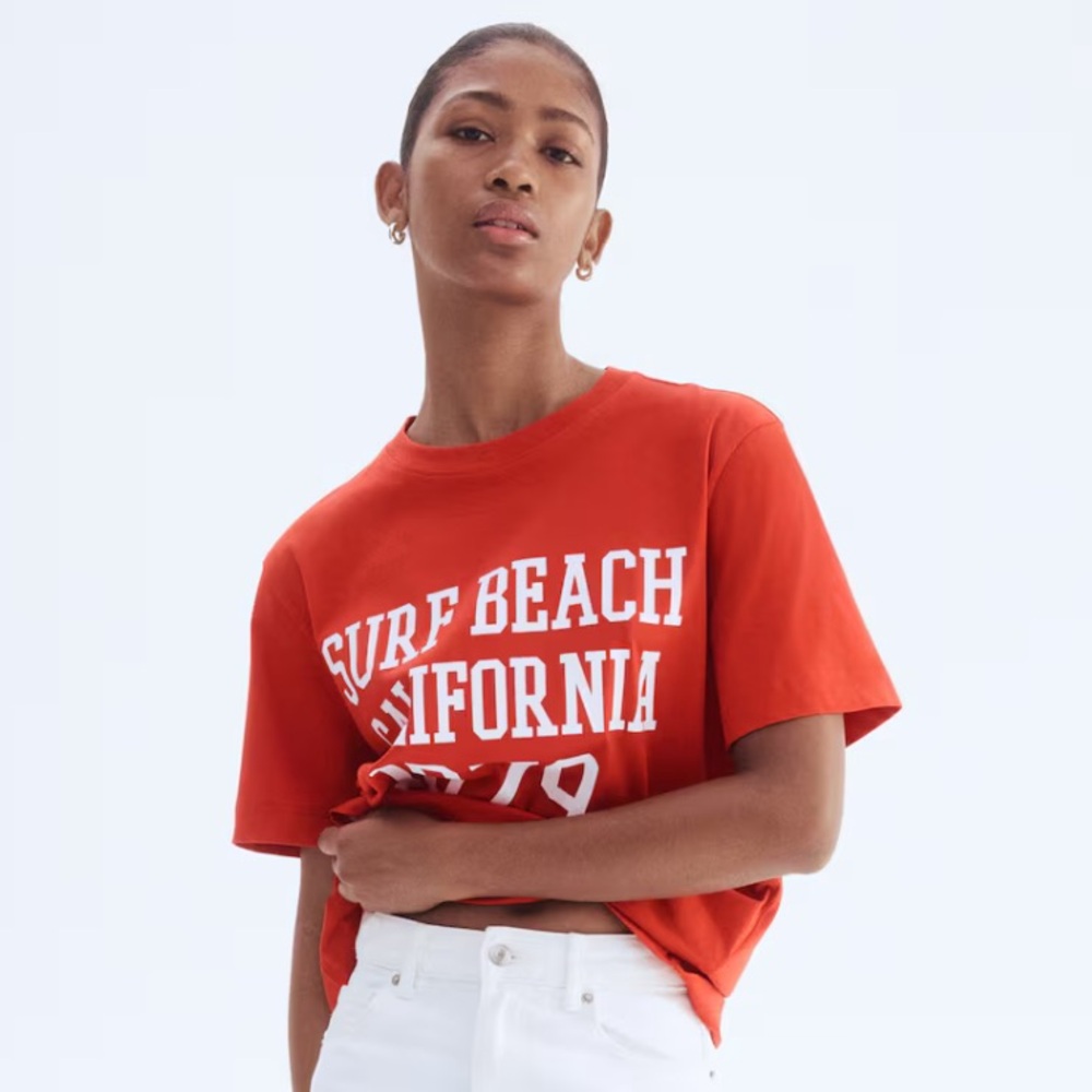 H&M Bold Red Graphic T-Shirt